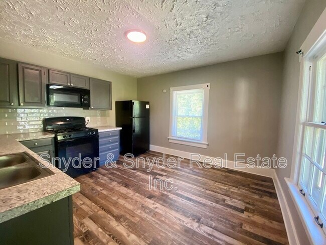 Foto del edificio - 999 W Exchange St