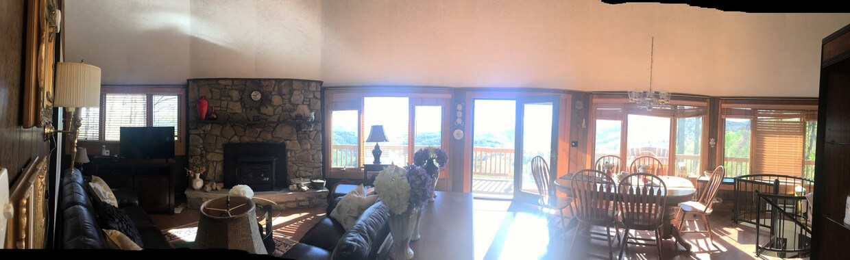 Foto principal - 820 Pine Ridge Rd