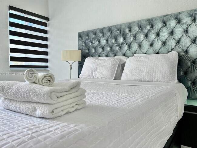 Building Photo - 2608 NW 26th St