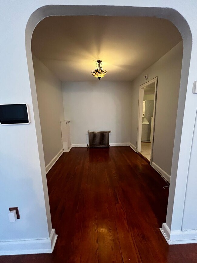 Foto del edificio - Lovely 2 BR/1 BA Townhome in River Terrace!