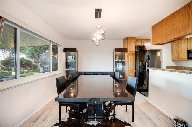 Building Photo - 1520 Watwood Rd