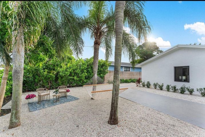 Foto principal - 608 SE 2nd Ave