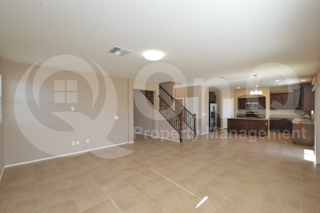 Foto del edificio - 9551 W Harmony Ln
