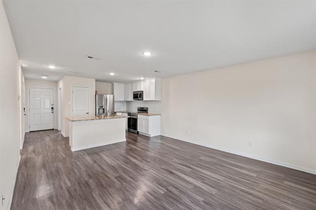 Foto del edificio - 2417 Abigail Ln