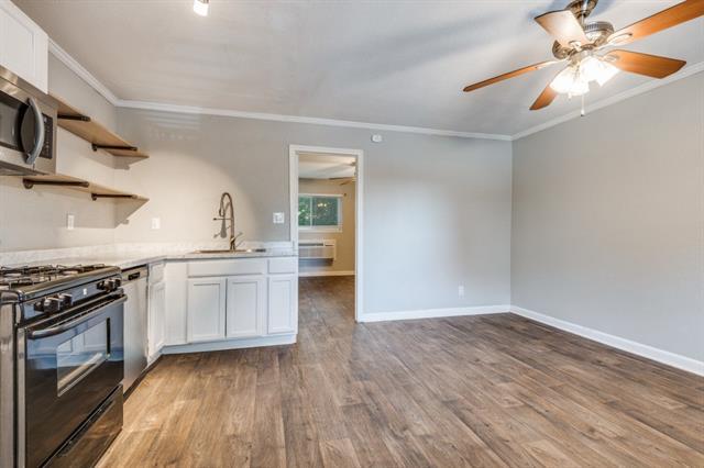 Foto del edificio - 1505 W Lovers Ln