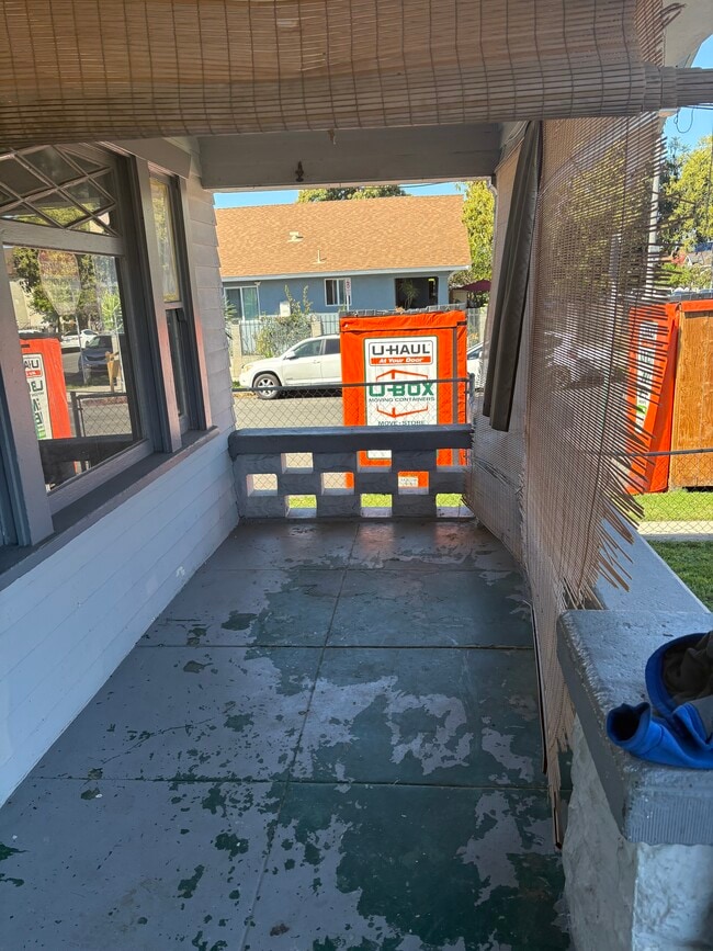 Foto del edificio - 402 E 43rd Pl