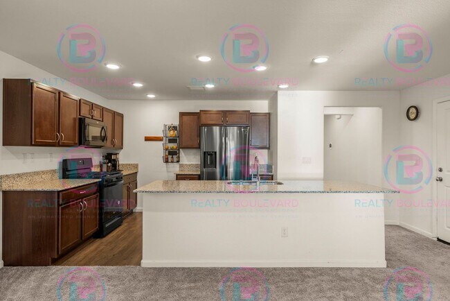 Foto del edificio - Spacious 4-Bedroom Lemon Valley Home with ...