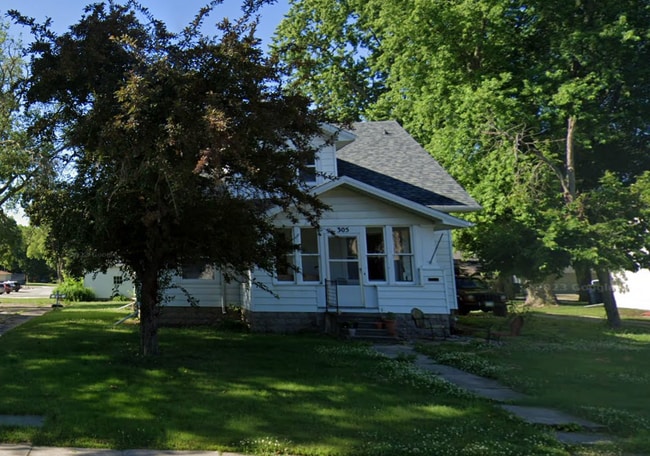 Building Photo - 305 Franklin St