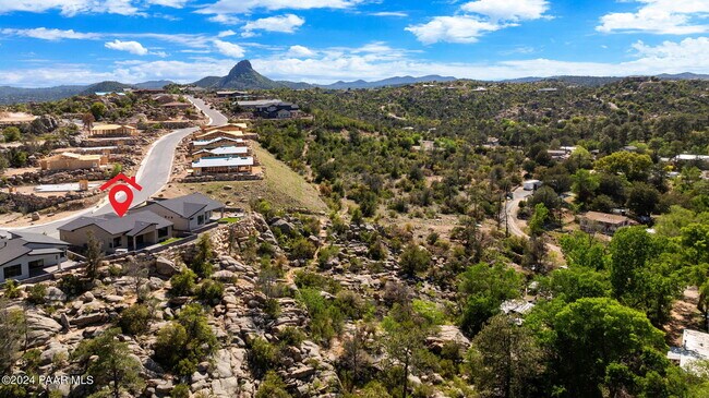 Foto del edificio - 1330 Rockwood Dr