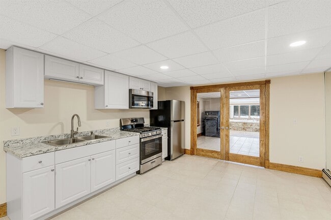 Building Photo - 19 Quimby Ct