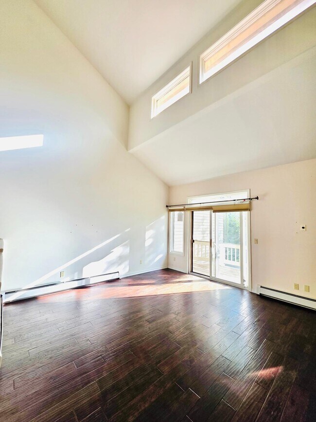 Foto del edificio - 2023 Arbor Park Dr