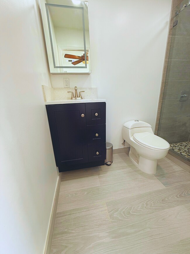 Baño - 13901 SW 92nd Ave