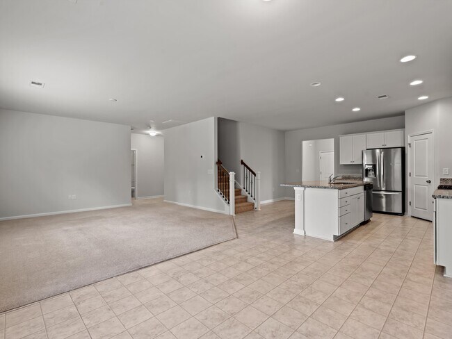 Building Photo - 3076 Ellesmere Cir