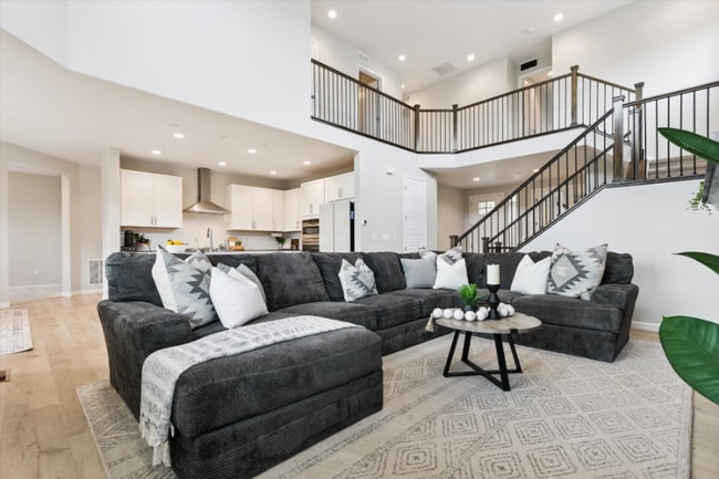 Building Photo - 6374 Medera Wy