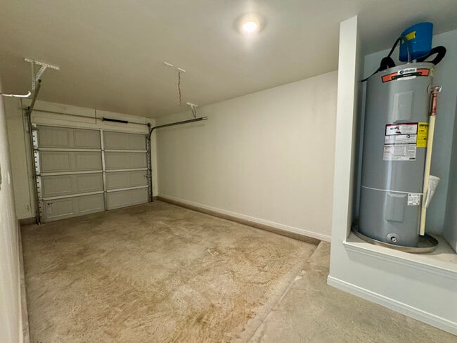 Foto del edificio - 914 Switchgrass Dr