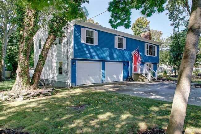 Foto del edificio - 15 Loring Rd