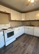 Building Photo - 2719 Cranston Dr