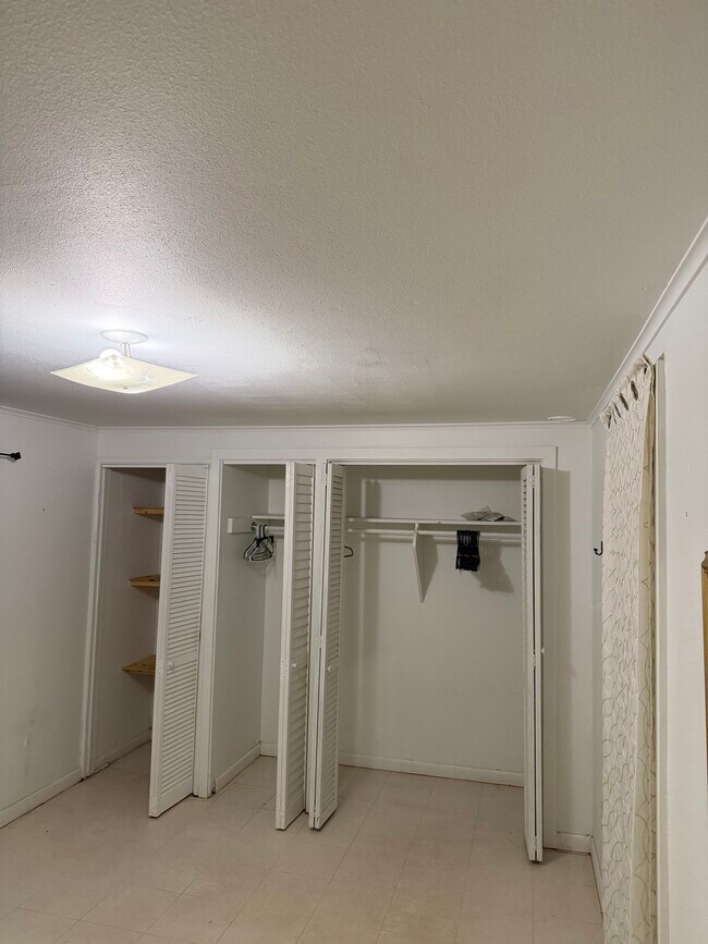 Foto del edificio - 205 Strawberry Ln