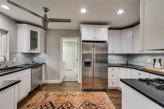 Foto principal - 3808 Shorecrest Dr