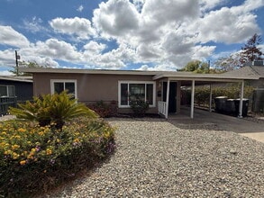 Building Photo - 1220 Browning Dr