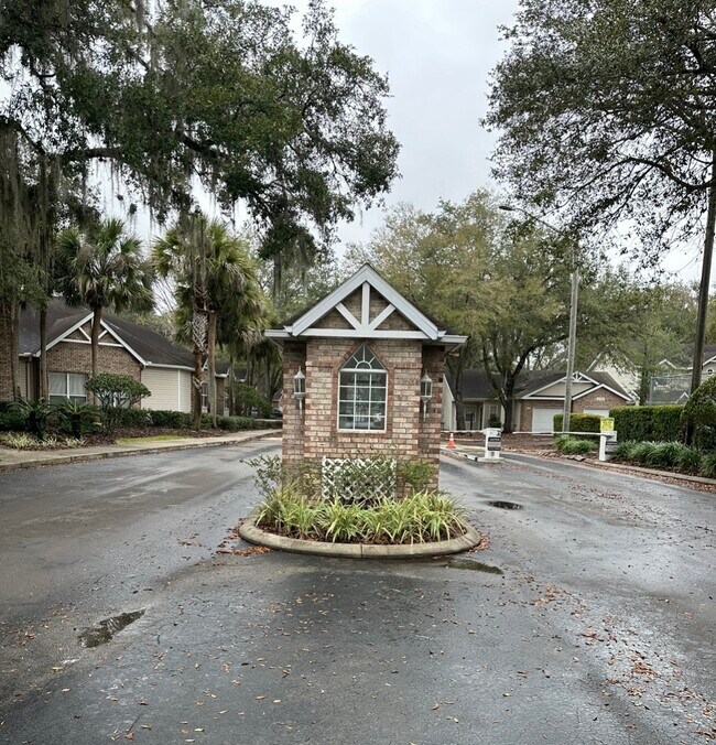 Foto del edificio - 4700 SW Archer Rd