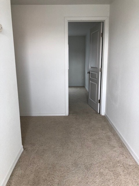 Foto del edificio - 4 Bedroom 2.5 Bath with 2 car garage