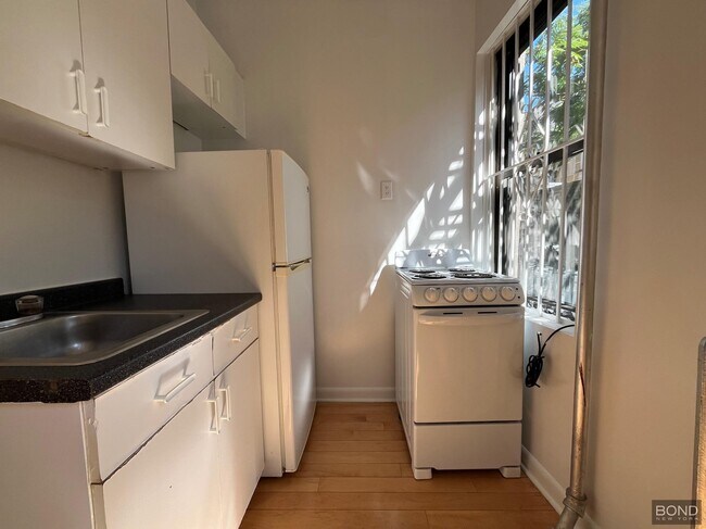 Foto del edificio - 164 Mott St