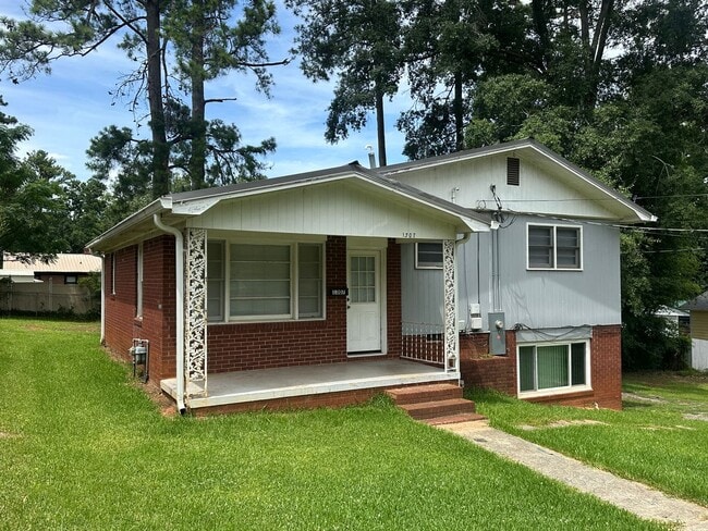 Building Photo - 1307 Drew Ave