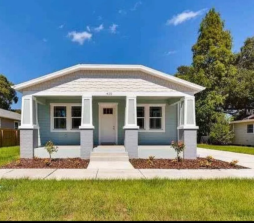 Foto principal - 410 E Flora St