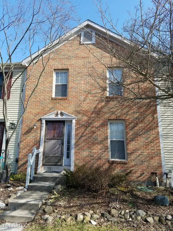 Primary Photo - 2 br, 2.5 bath Townhome - 792 Crofton Cir