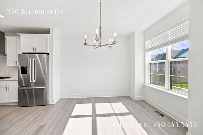 Foto del edificio - 320 Alluvium Dr
