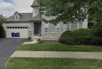 Building Photo - 4802 W 159th Terrace