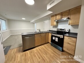 Building Photo - 46450 Armstrong Pl