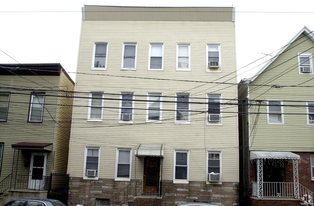 Building Photo - 47 Hawkins St