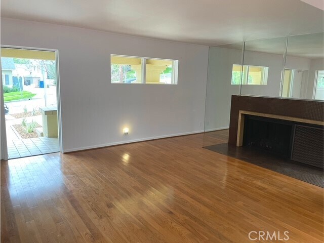 Foto principal - 1922 N St Andrews Pl