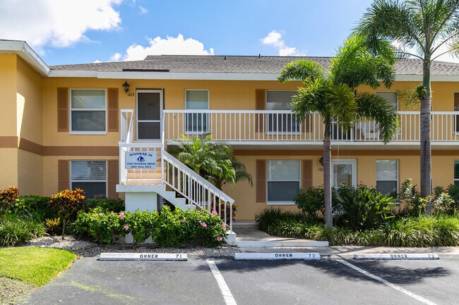 Building Photo - Mainsail III - 2 bedroom 2 bath furnished -ANNUAL RENTAL $1875-Available NOW