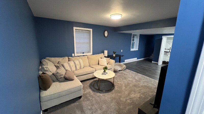 Foto principal - 58 Dartmouth Dr