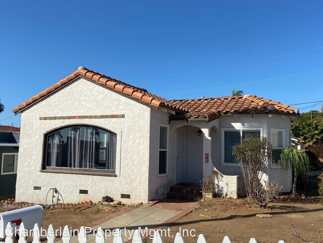 Foto del edificio - 3 br, 2 bath House - 916 Alberta Ave