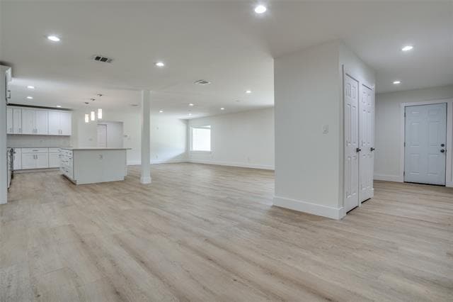 Building Photo - 515 John Arden Dr