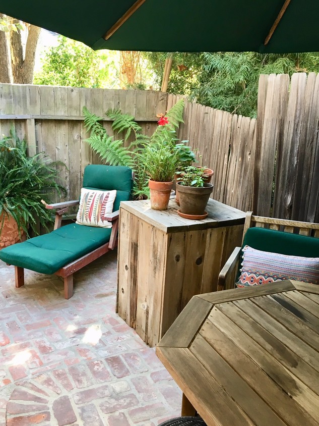 Foto principal - 9319 Hazen Dr