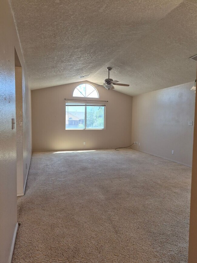 Building Photo - 4604 Bismark Hills Way NE