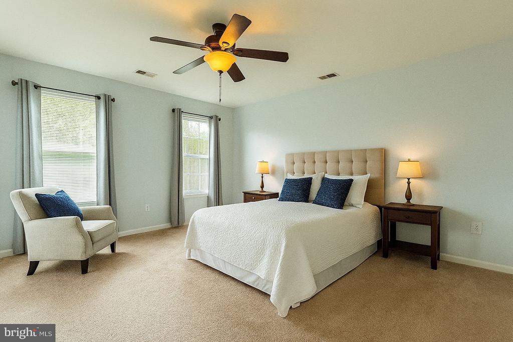 Foto principal - 10843 Spencer St