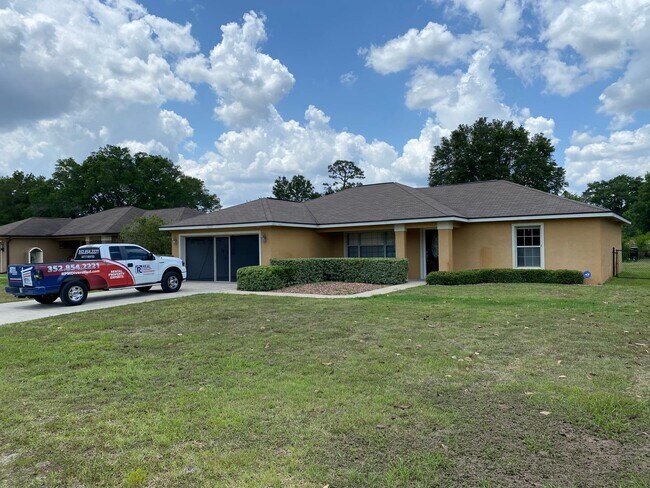 Building Photo - Desirable SW Rainbow Park Neighborhood 3/2...