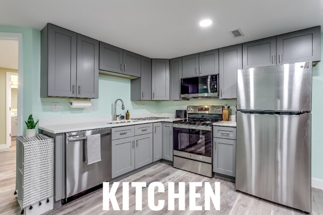 Building Photo - 15054 E Dartmouth Ave