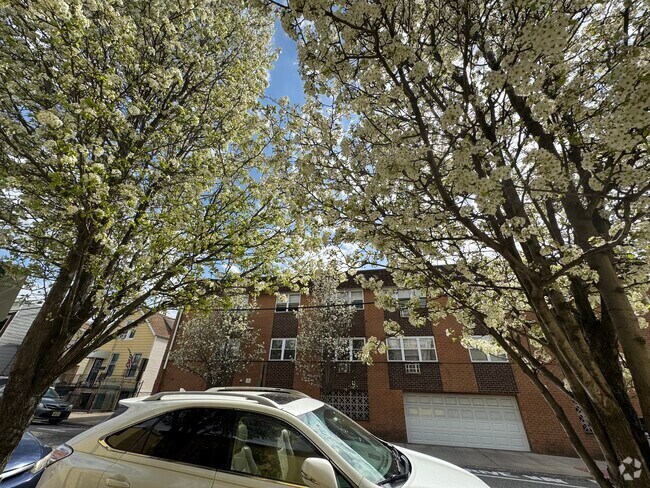 Building Photo - 210 Bergenline Ave