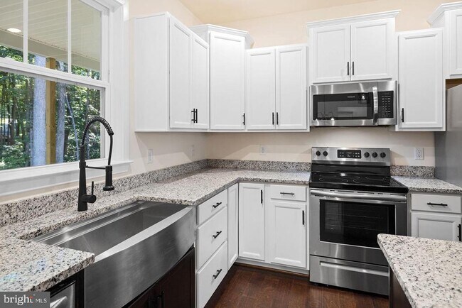 Foto del edificio - 12407 Sickles Ln