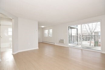 Building Photo - 41 Farrwood Ave