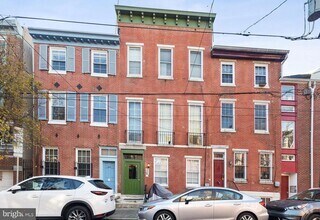 Building Photo - 328 Queen St