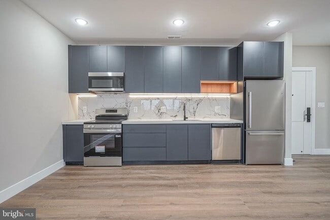 Foto del edificio - 4432 Wingate St