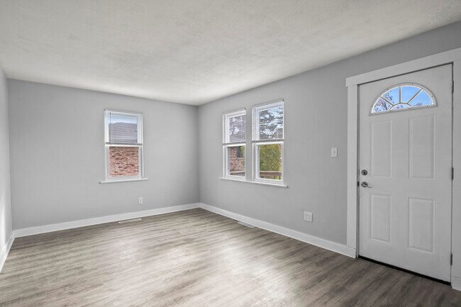 Foto del edificio - 3614 Linneman St